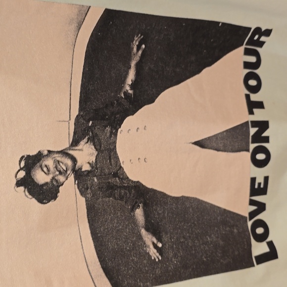 Official Merch Harry Styles Love on Tour Mint Green Sweatshirt - NEW - Picture 7 of 7